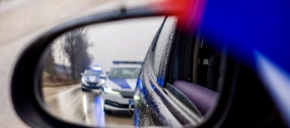 POLICIJSKA AKCIJA U OBRENOVCU: Specijalci pretresaju više lokacija, pronađeno oružje!