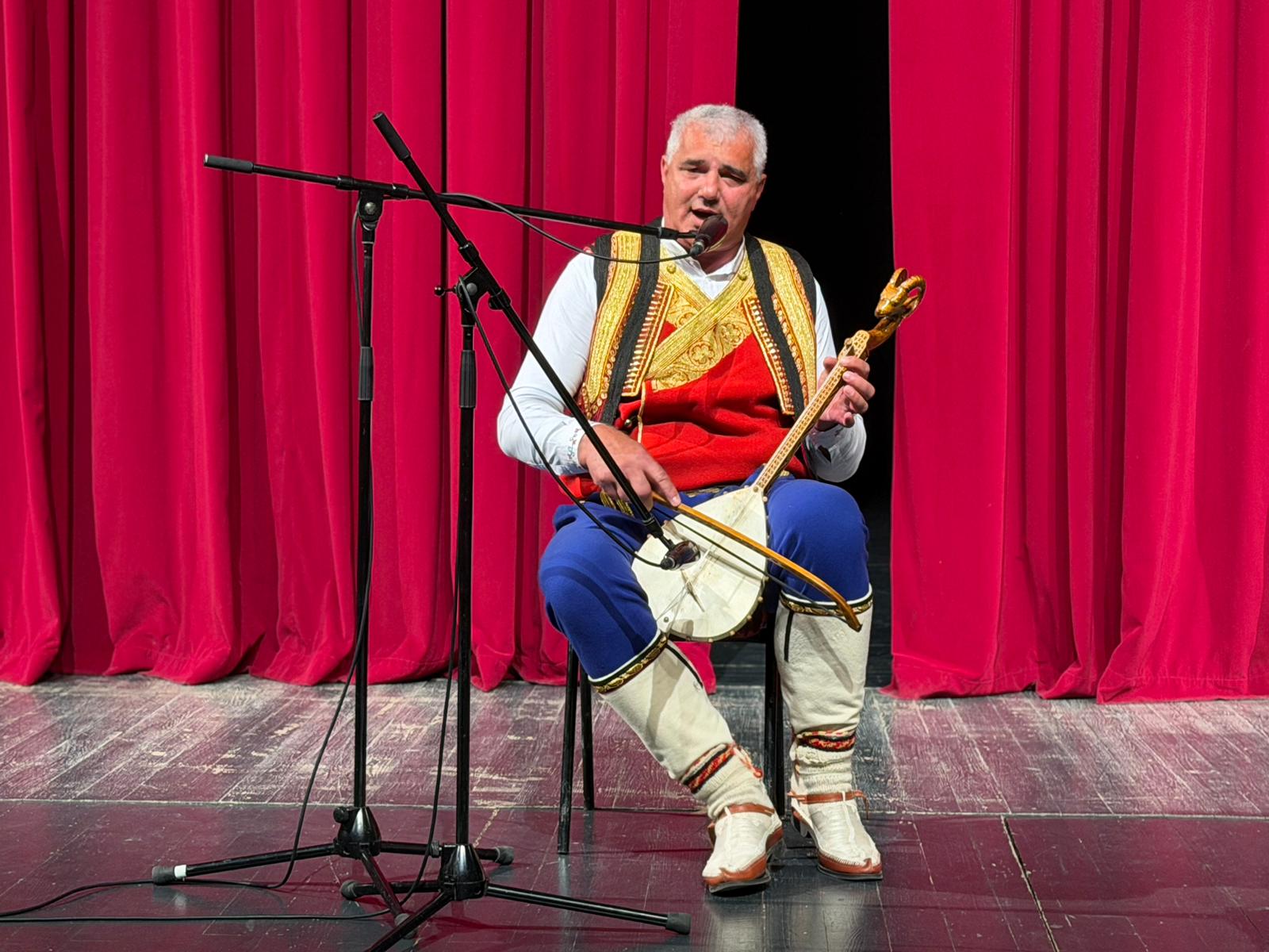 Veče gusala i epske poezije