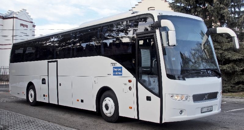 DVE DEVOJKE (19 I 22) UKRALE AUTOBUS U OBRENOVCU: Vozilo pronađeno prevrnuto u jarku kod Piromana